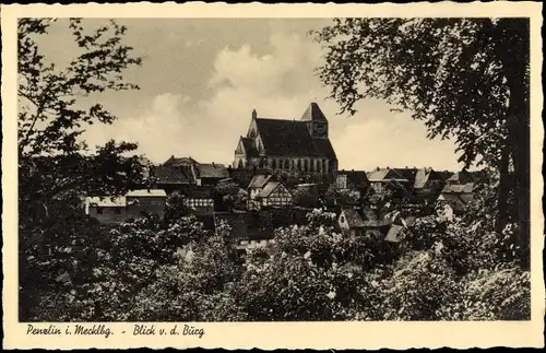 Ak Penzlin Mecklenburgische Seenplatte, Blick von der Burg zur Kirche