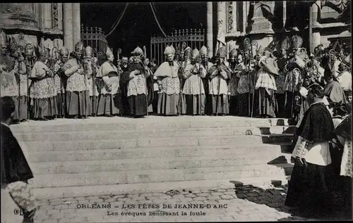 Ak Orléans Loiret, Les Fetes de Jeanne d'Arc, les Eveques benissant da foule