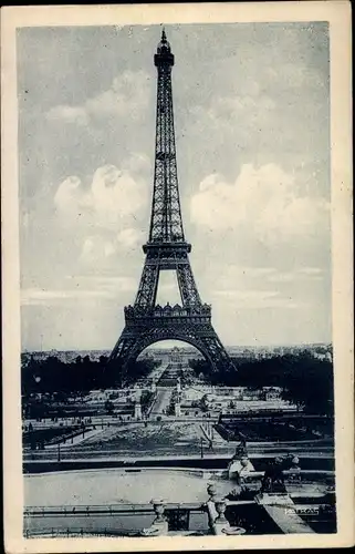 Ak Paris VII, La Tour Eiffel vue du Trocadero, Eiffelturm