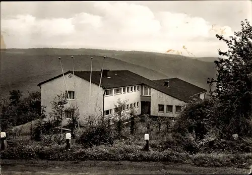 Ak Niederlützingen Brohl Lützing in der Eifel, Schullandheim