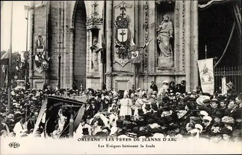 Ak Orléans Loiret, Les Fetes de Jeanne d'Arc, le Cortege, les Eveques benissant la foule