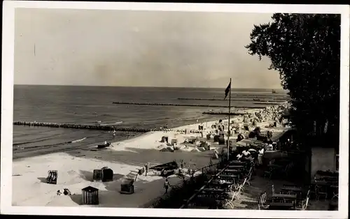 Foto Ak Kölpinsee Ostseebad Loddin auf Usedom, Strandkörbe am Meer