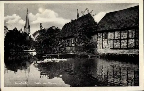 Ak Buxtehude in Niedersachsen, Am Wasser, Alte Häuser, Kirche