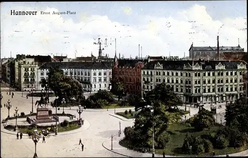 Ak Hannover, Ernst August Platz, Statue