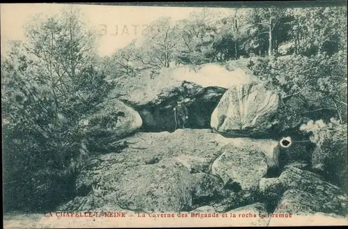 Ak La Chapelle la Reine Seine et Marne, La Caverne des Brigands, La Roche qui remue