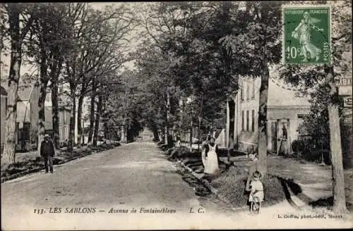 Ak Les Sablons Seine et Marne, Avenue de Fontainebleau