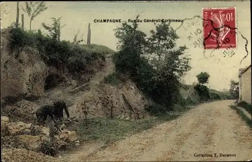 Ak Champagne Val d'Oise, Rue du Général Corbineau