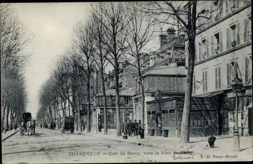 Ak Charenton Val de Marne, Quai de Bercy vers le Pont de Bercy