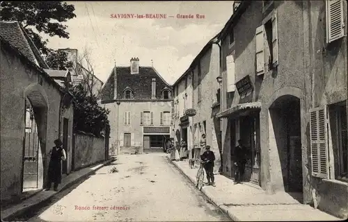 Ak Savigny lès Beaune Côte d'Or, Grande Rue, cycliste, Boulangerie