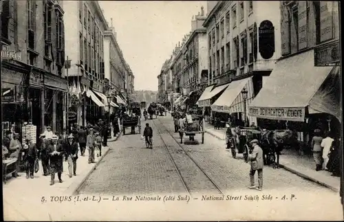Ak Tours Indre et Loire, la rue Nationale