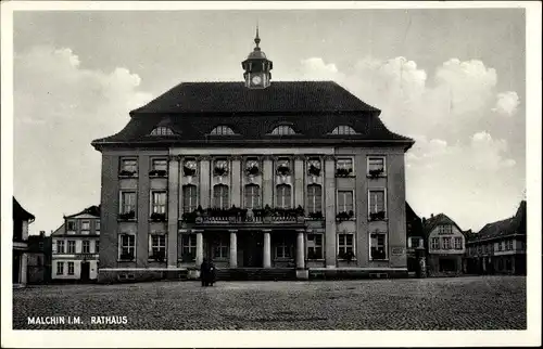 Ak Malchin in Mecklenburg, Rathaus