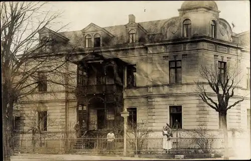 Foto Ak Heidenau in Sachsen, Wohnahus, Anwohner