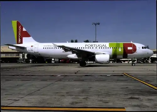 Ak Portugiesisches Passagierflugzeug, Tap Air Portugal, Airbus A320, CS TNJ