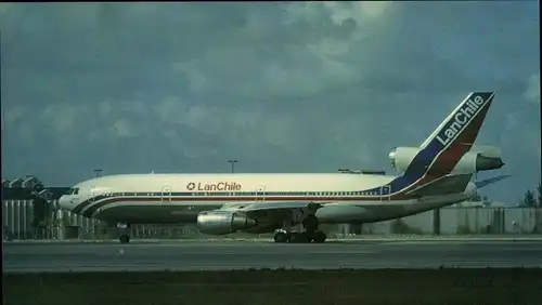 Ak Chilenisches Passagierflugzeug, LanChile, CC-CJT McDonnell Douglas DC 10 - 30
