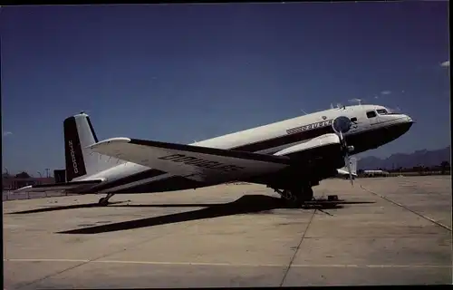 Ak Tucson International Airport, Douglas Super DC-3 C 117, Passagierflugzeug