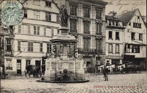 Ak Rouen Seine Maritime, La Place de la Pucelle, Monument