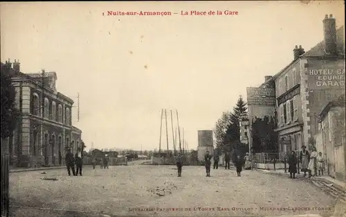 Ak Nuits sur Armançon Yonne, La Place de la Gare, Hotel