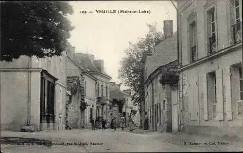 Ak Neuillé Maine et Loire, Une Rue