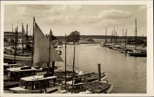 Ak Ostseebad Niendorf Timmendorfer Strand, Am Hafen