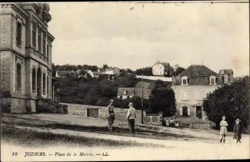 Ak Juziers Yvelines, Place de la Mairie