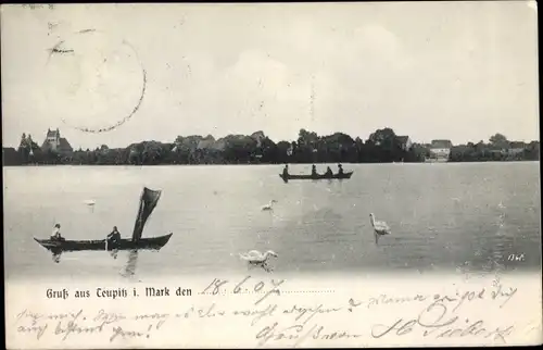 Ak Teupitz in Brandenburg, Blick übers Wasser zum Ort, Ruderboote