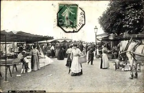 Ak Trouville Calvados, Le Marche