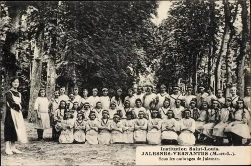 Ak Jalesnes Vernantes Maine et Loire, Institution Saint Louis, Sous les ombrages de Jalesnes