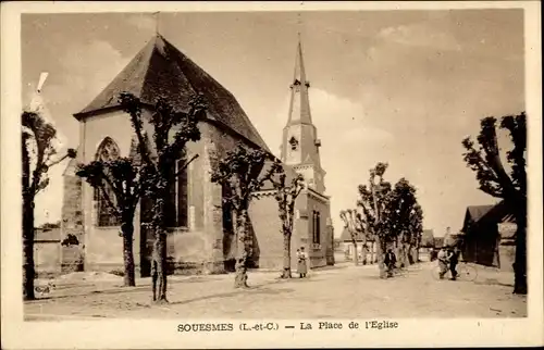 Ak Souesmes Loir et Cher, La Place de l'Eglise