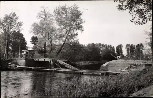 Foto Ak Zutphen Gelderland Niederlande, Zerstörte Brücke