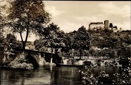 Ak Gamburg Werbach an der Tauber, Burg vom Wasser aus gesehen