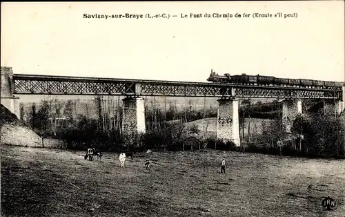 Ak Savigny sur Braye Loir et Cher, Le Pont du Chemin de fer, Eisenbahn