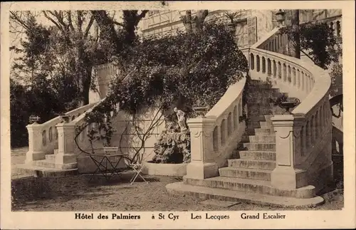 Ak Les Lecques Saint Cyr sur Mer Var, Hotel des Palmiers, Grand Escalier