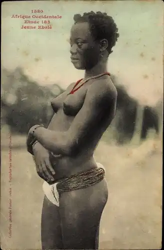 Ak Jeune Ebrie, seins nus