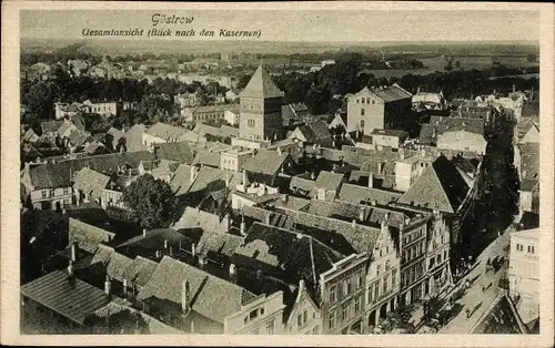Ak Güstrow in Mecklenburg, Panorama nach den Kasernen