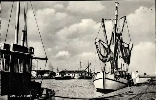 Ak Varel in Oldenburg Jadebusen, Hafen, Fischfang Kutter OV7