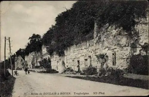 Ak Rouen Seine Maritime, Route de Duclair a Rouen, Troglodytes