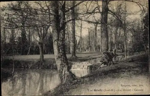 Ak Gretz Seine et Marne, Le Mesnil, Cascade