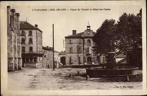 Ak Arlanc Puy de Dôme, Place du Terrail, Hotel des Postes