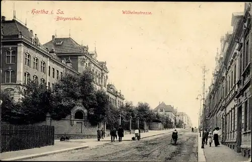 Ak Hartha in Sachsen, Wilhelmstraße, Bürgerschule