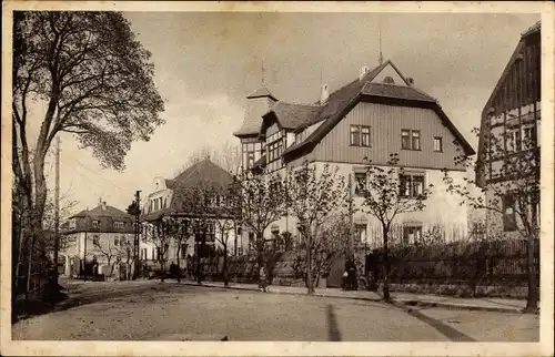 Ak Zöblitz Marienberg im Erzgebirge Sachsen, Partie an der Schulstraße, Wohnhäuser