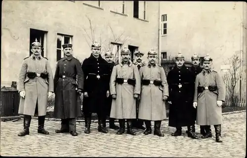 Foto Ak Gera in Thüringen, Deutsche Soldaten in Uniformen, I WK