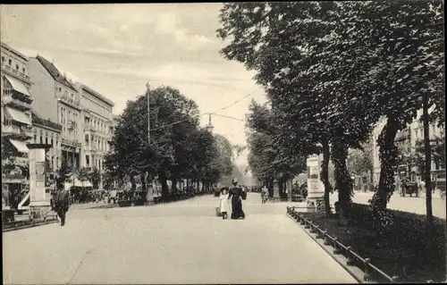 Ak Berlin Mitte, Fußgänger Unter den Linden