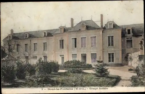 Ak Doué la Fontaine Maine et Loire, Groupe Scolaire