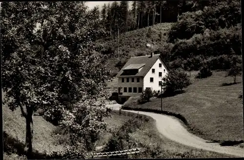 Ak Unterhöllgrund Waldbrunn im Odenwald, Landheim des Helmholtz-Gymnasium Heidelberg