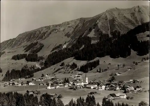 Ak Riezlern Mittelberg Vorarlberg, Gesamtansicht, Fellhorn