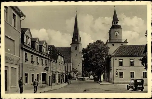 Ak Hohenmölsen im Burgenlandkreis, Kirche mit Rathaus, Ratskeller, Gasthaus Deutsches Haus