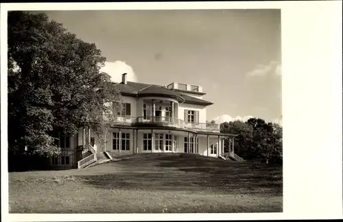 Foto Ak Hamburg Altona Blankenese, Villa mit Vorgarten, Balkon, Herrenhaus