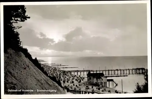 Ak Koserow an der Ostsee Usedom, Strandpartie, Sonnenaufgang