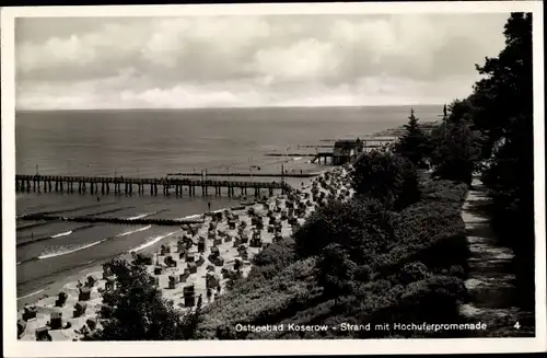 Ak Ostseebad Koserow auf Usedom, Strand mit Hochuferpromenade