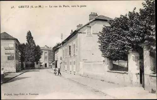 Ak Gretz Seine et Marne, La rue de Paris, vers la poste